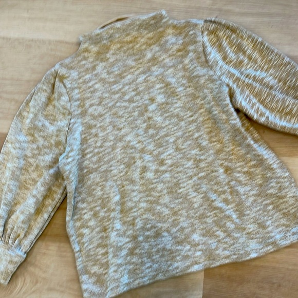 Madewell sweater size Medium. Light brown & cream . - Picture 3 of 7